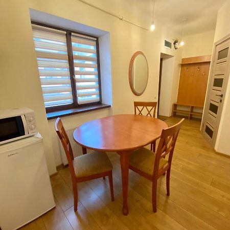 Yaroslav Osmomysl Square Apartments Lwów Zewnętrze zdjęcie