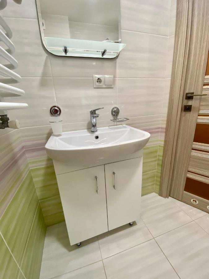 Yaroslav Osmomysl Square Apartments Lwów Zewnętrze zdjęcie