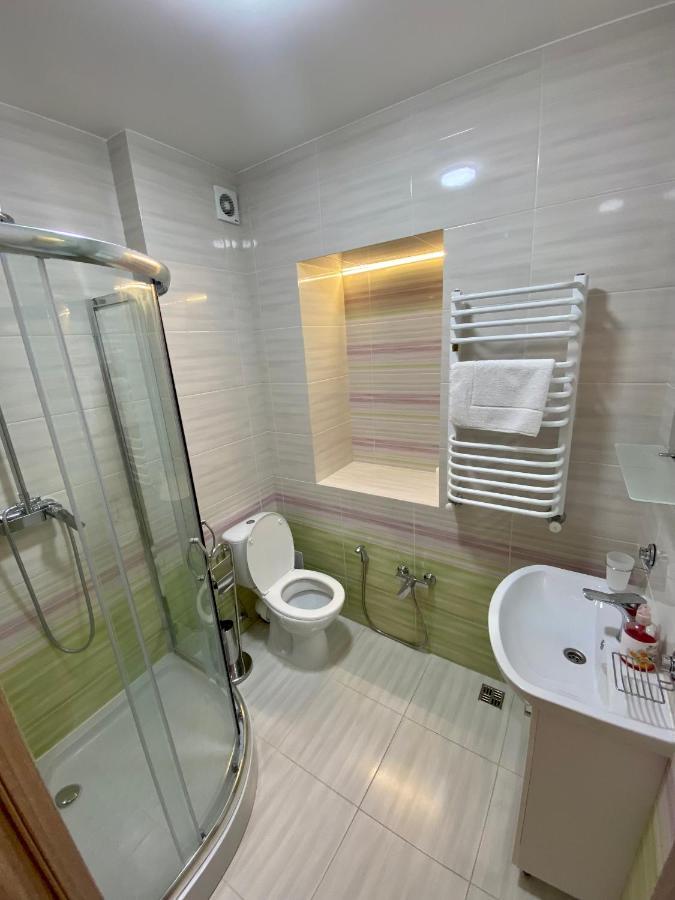 Yaroslav Osmomysl Square Apartments Lwów Zewnętrze zdjęcie
